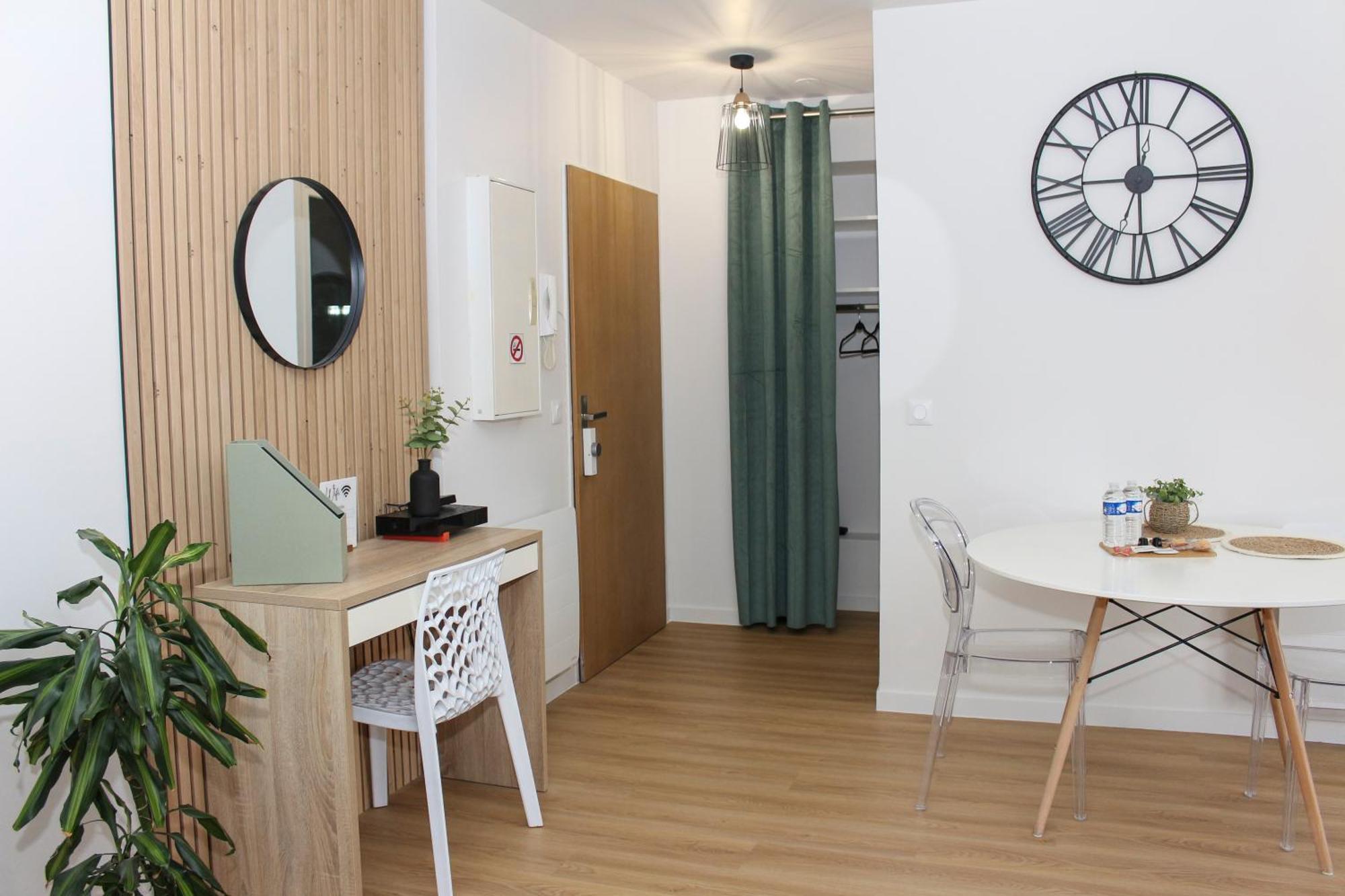 Appartement Entier *Au Pied De La Gare* Juvisy-sur-Orge Exteriör bild